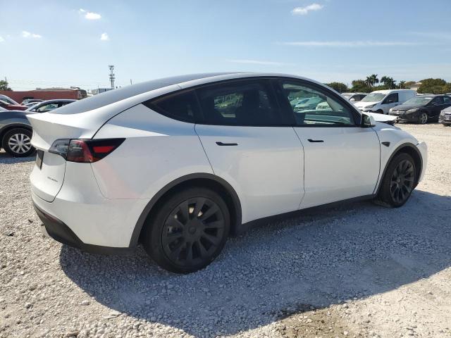 7SAYGAEE9PF856484 Tesla Model Y