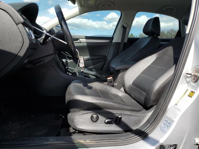 1VWAT7A37FC050654 Volkswagen PASSAT S