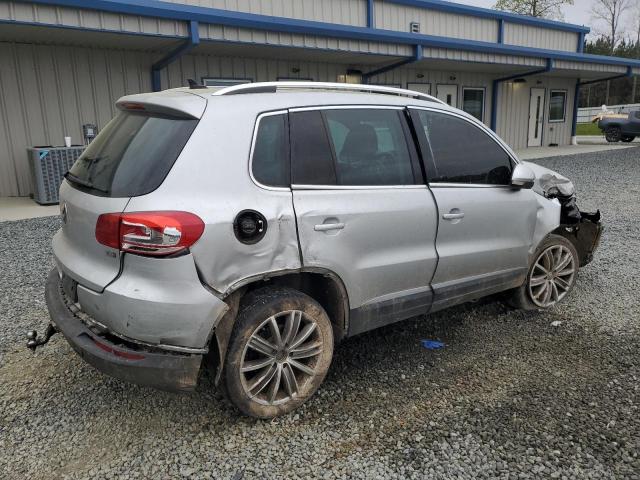 WVGAV7AX0GW571579 Volkswagen TIGUAN S