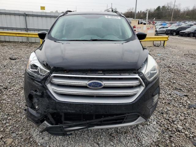 1FMCU9GD4HUD82807 Ford ESCAPE SE