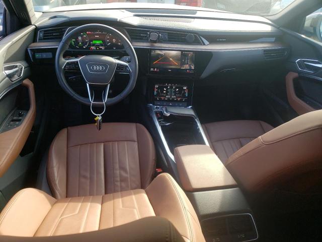WA11AAGE1NB023978 Audi E-tron Sportback Premium