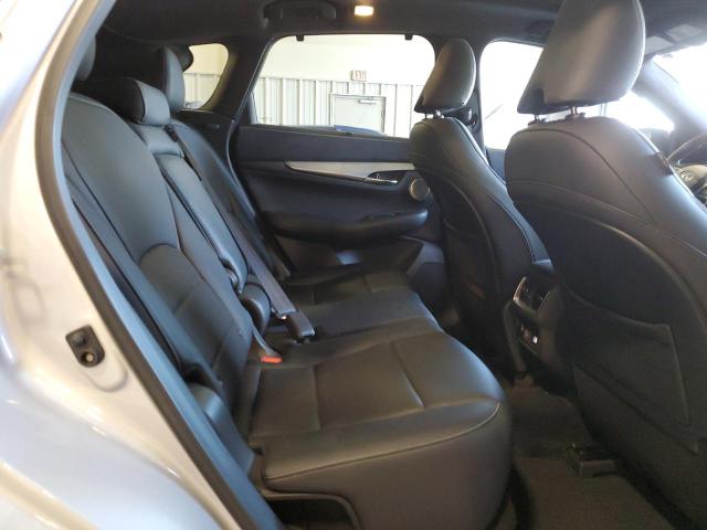 3PCAJ5M17KF131058 Infiniti Qx50 Essential