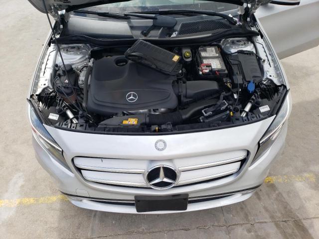 WDCTG4EB3FJ133648 Mercedes-Benz GLA 250