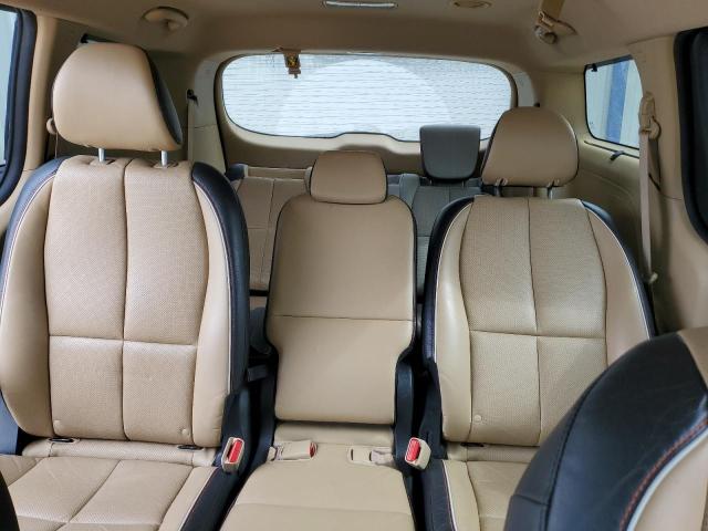 KNDMB5C17H6266217 KIA SEDONA LX