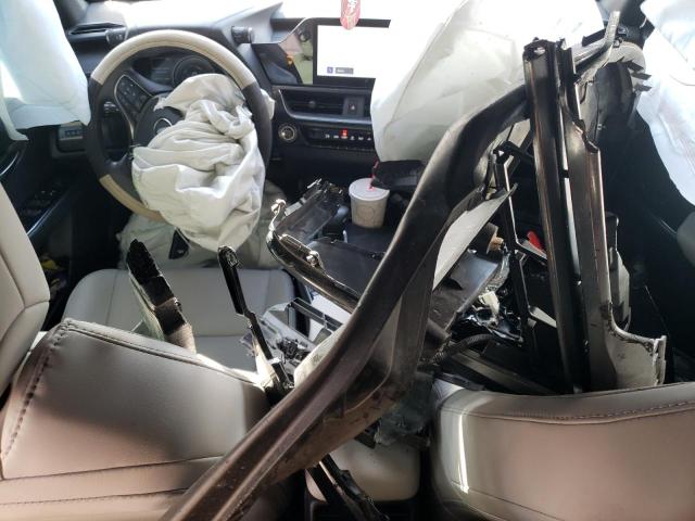 JTHX6JBH8P2156032 Lexus Ux 250h Base