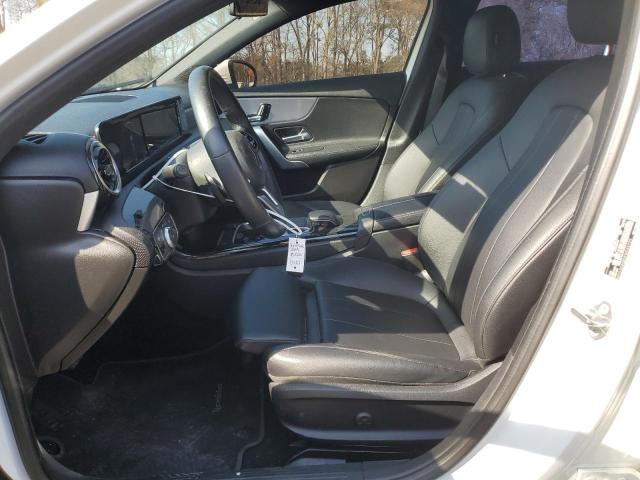 WDD3G4EB5KW024729 Mercedes-Benz A 220