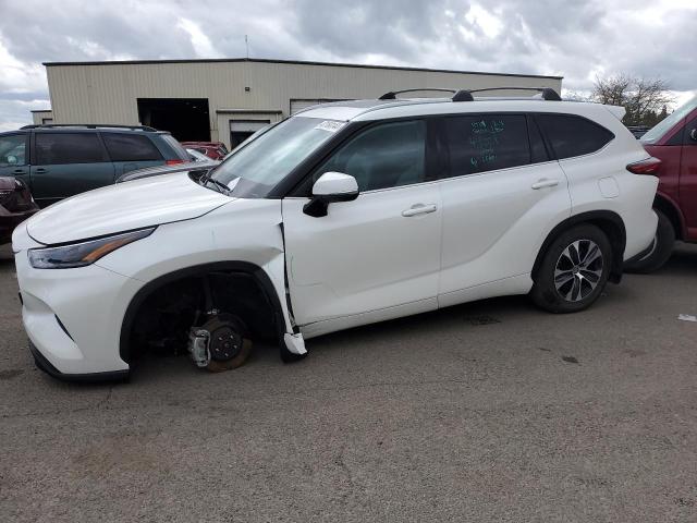 Auction sale of the 2021 Toyota Highlander Xle, vin: 5TDGZRBH8MS530750, lot number: 47184144