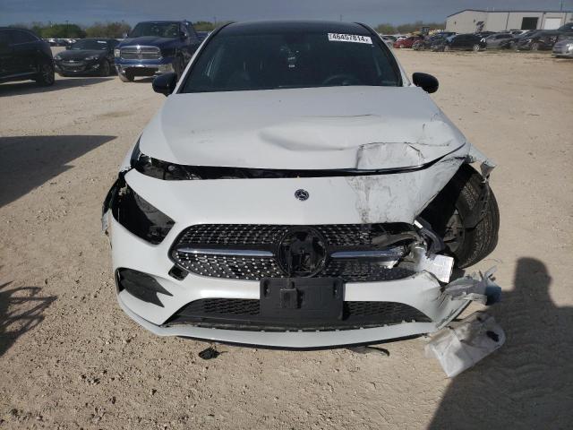 W1K3G4EB3NJ326411 Mercedes-Benz A 220