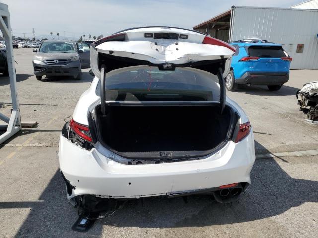ZARFAEAV9J7586517 Alfa Romeo GIULIA QUADRIFOGLIO