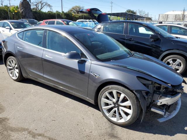 5YJ3E1EB3JF090729 Tesla MODEL 3