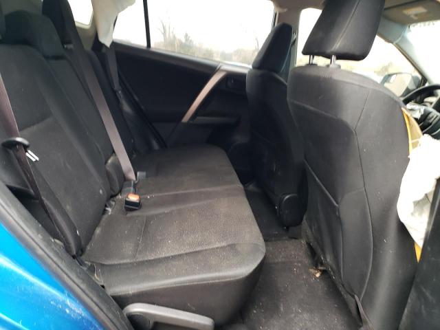 JTMZFREV3JJ166555 Toyota RAV4 LE