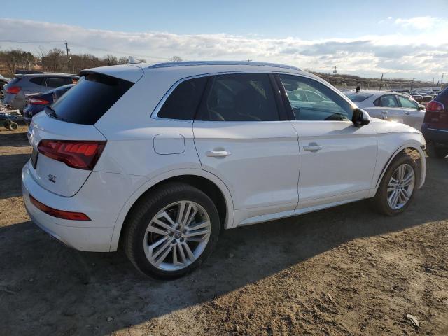 WA1BNAFY9J2240516 Audi Q5 Premium Plus