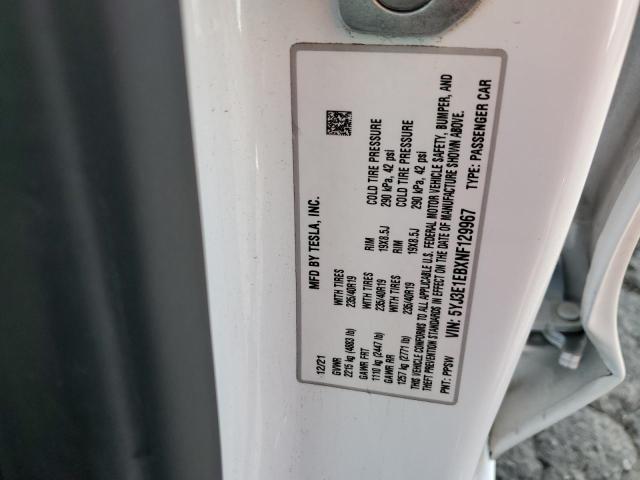 5YJ3E1EBXNF129967 Tesla MODEL 3