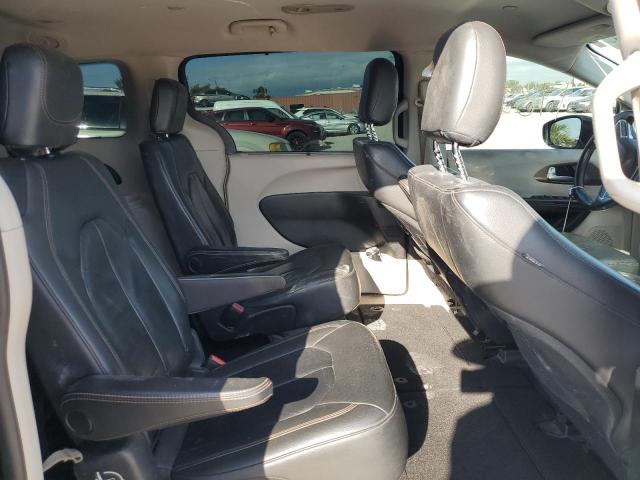 2C4RC1BG4HR590963 Chrysler Pacifica Touring L