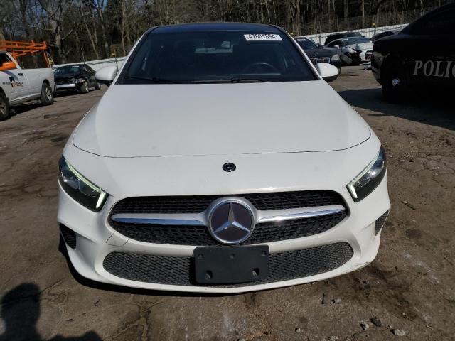 WDD3G4EB5KW024729 Mercedes-Benz A 220