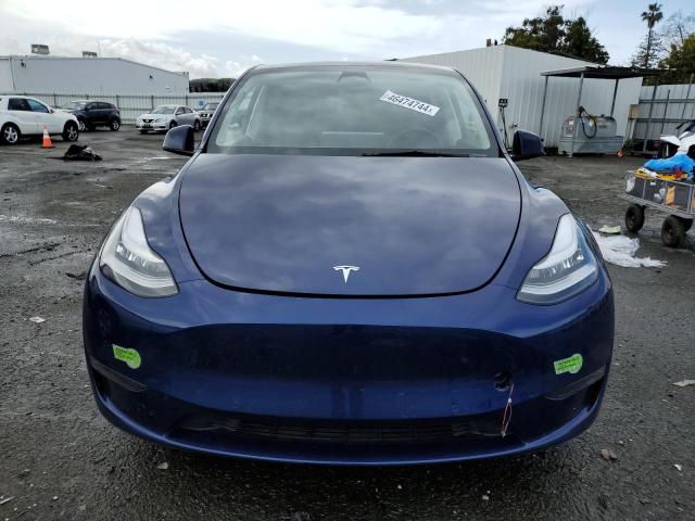 7SAYGDEE8NF576490 Tesla Model Y