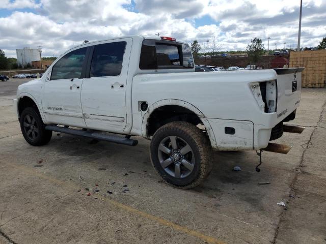 1N6BA0EC5FN503041 Nissan TITAN S