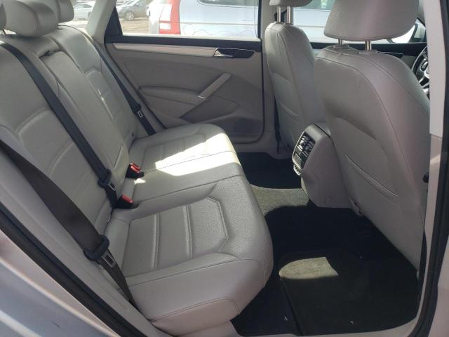 1VWLA7A3XKC000842 Volkswagen Passat Wolfsburg