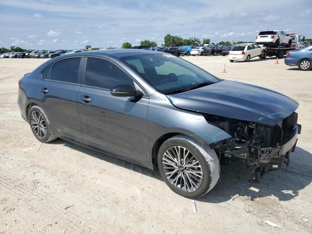 3KPF54AD5PE572154 KIA Forte Gt Line