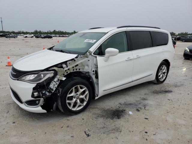Auction sale of the 2017 Chrysler Pacifica Touring L, vin: 2C4RC1BG3HR507460, lot number: 45605764