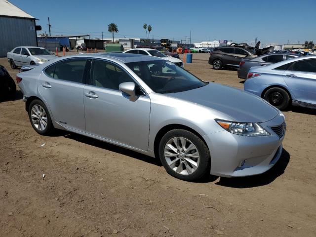 JTHBW1GG5F2086112 Lexus ES 300H
