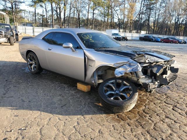 2C3CDZAT7FH910848 Dodge Challenger Sxt