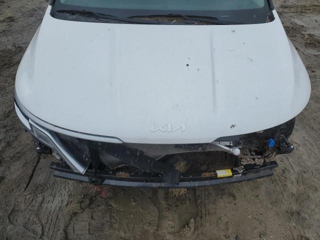 KNDNB4H34N6131913 KIA Carnival Lx