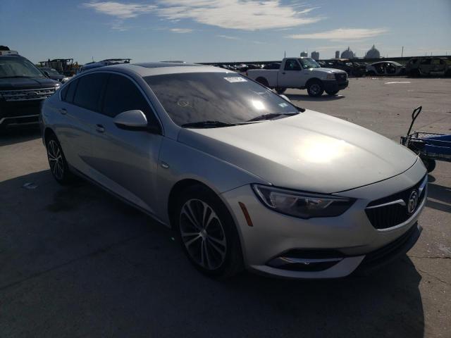 W04GP6SXXJ1121812 Buick Regal Essence