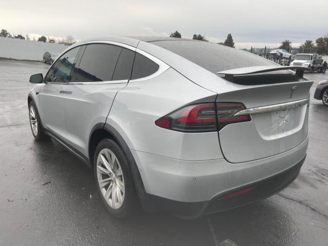 5YJXCAE2XHF051959 Tesla MODEL X
