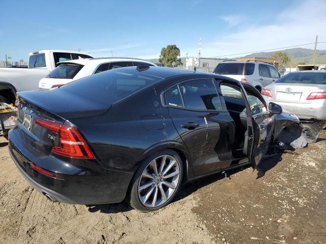 7JRA22TK4KG003440 Volvo S60 T6 Momentum