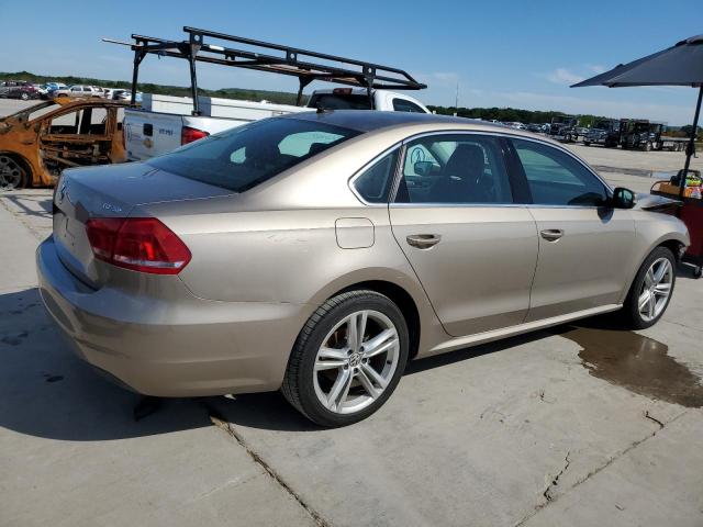 1VWBV7A37FC057134 Volkswagen PASSAT SE