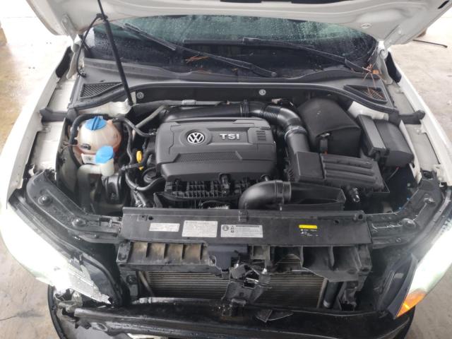 1VWAT7A32FC108718 Volkswagen PASSAT S