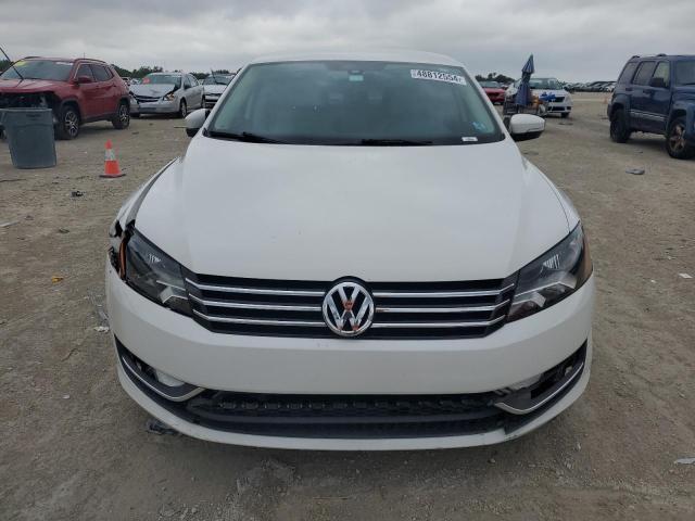 1VWAT7A39FC115925 Volkswagen PASSAT S