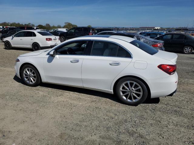 WDD3G4EB3KW020291 Mercedes-Benz A 220