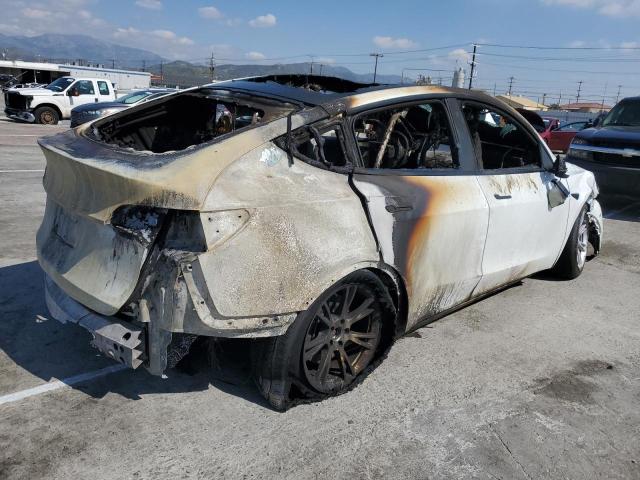 7SAYGDEE9NA022677 Tesla Model Y