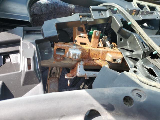 1G4ZR5SS4HU155627 Buick Lacrosse Premium