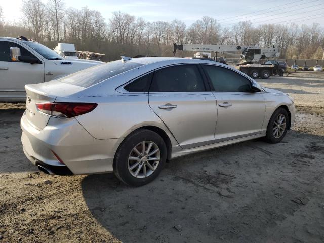 5NPE24AF3JH698070 Hyundai SONATA SE
