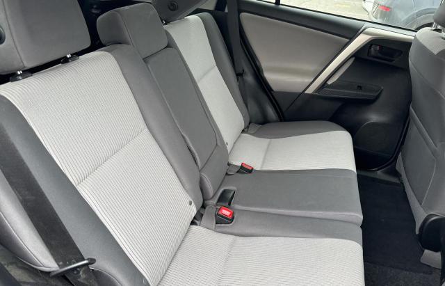 2T3BFREV8FW244306 Toyota RAV4 LE