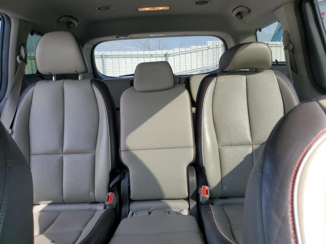 KNDMB5C11H6312625 KIA SEDONA LX