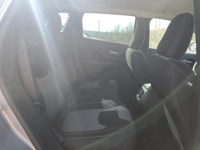 1C4PJMAB3FW757578 Jeep Cherokee Sport