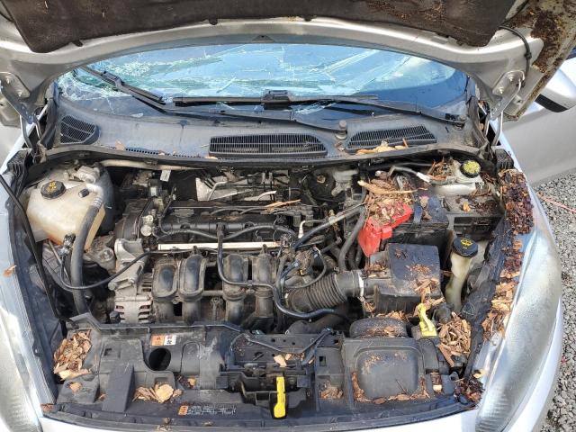 3FADP4BJ5JM108631 Ford FIESTA SE