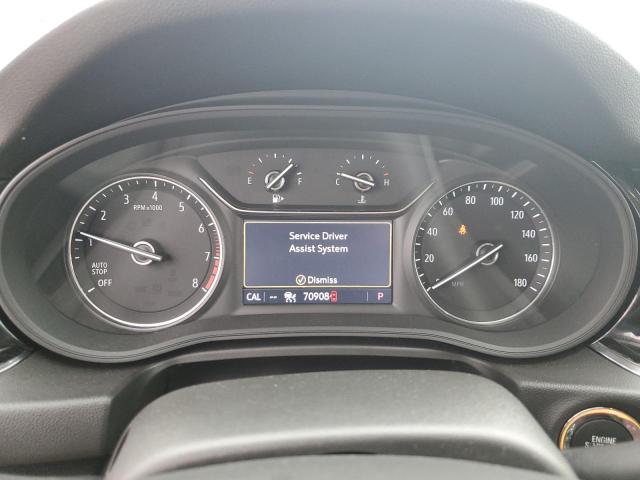W04GV8SX2J1161318 Buick Regal Tourx Essence