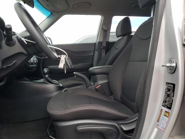 KNDJN2A2XK7688231 KIA Soul