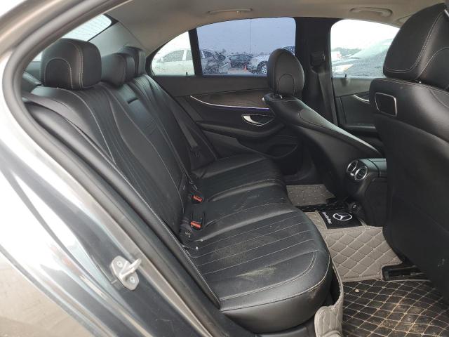 WDDZF4JBXJA308775 Mercedes-Benz E 300