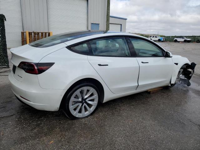 5YJ3E1EB8NF186071 Tesla MODEL 3