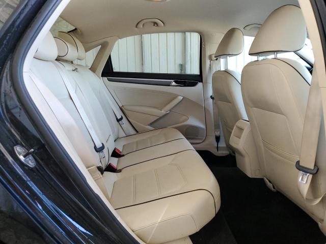 1VWDT7A32HC061299 Volkswagen Passat R-line