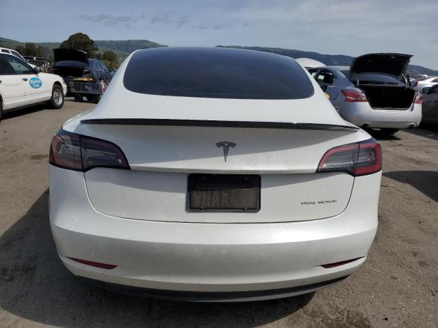 5YJ3E1EB8PF608004 Tesla MODEL 3