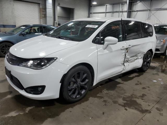 Auction sale of the 2020 Chrysler Pacifica Touring, vin: 2C4RC1FG2LR110017, lot number: 44419494