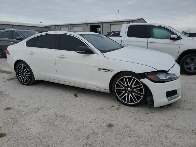 SAJBD4BV8HCY43274 Jaguar XF PREMIUM