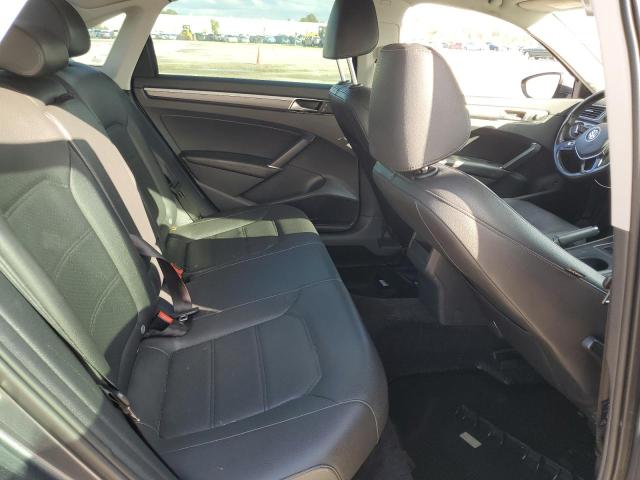 1VWDT7A31HC073864 Volkswagen Passat R-line